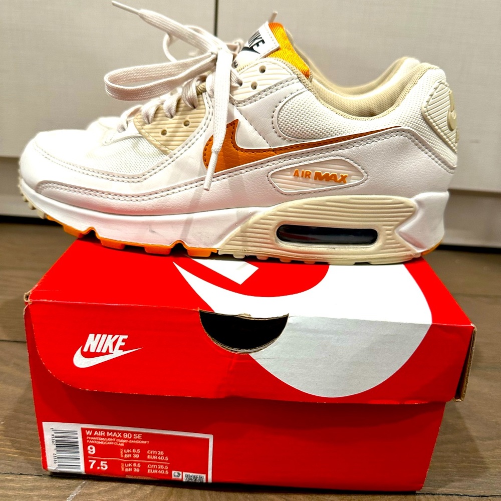 Nike Womens Airmax SE 90, size 9